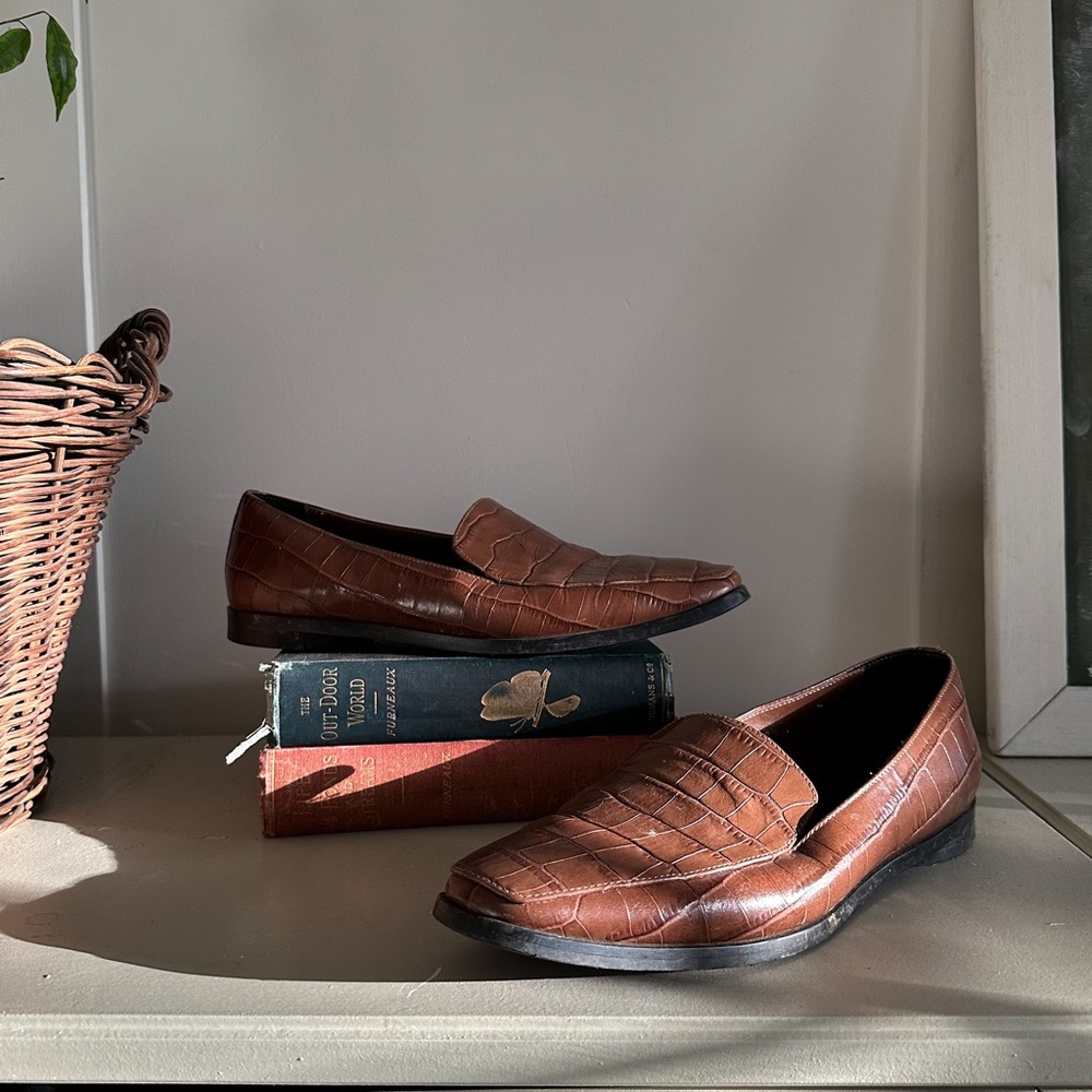 Everlane 90s square toe croc loafers